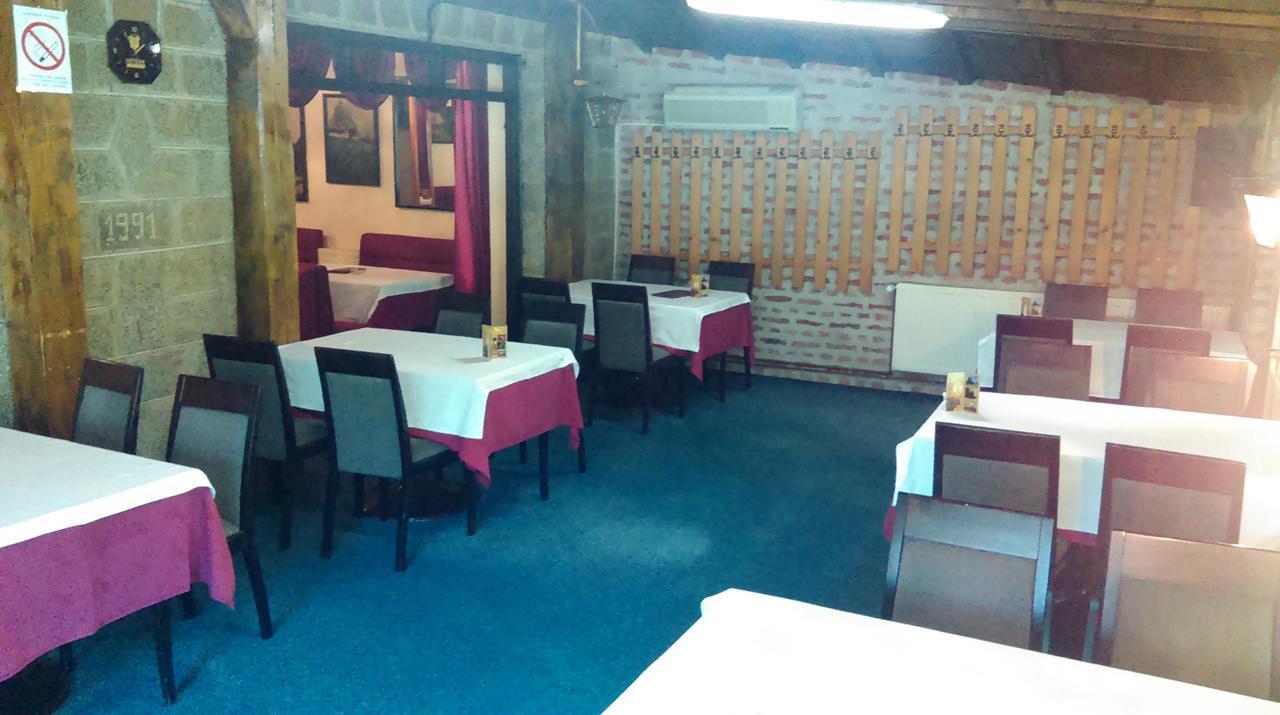 Raška Bed & Breakfast Karavan المظهر الخارجي الصورة