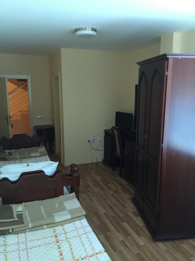 Raška Bed & Breakfast Karavan المظهر الخارجي الصورة