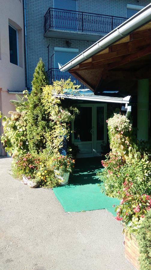 Raška Bed & Breakfast Karavan المظهر الخارجي الصورة